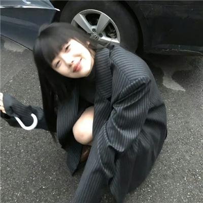 地铁女孩